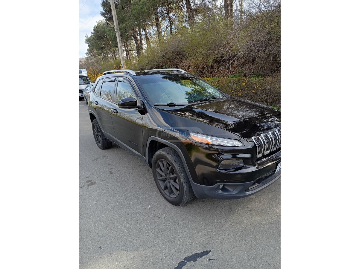 Jeep Cherokee - фото 11