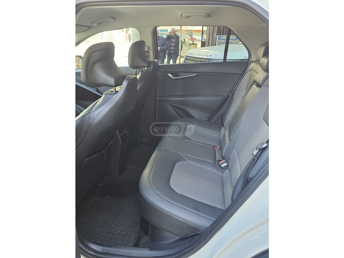 Kia Niro - фото 6