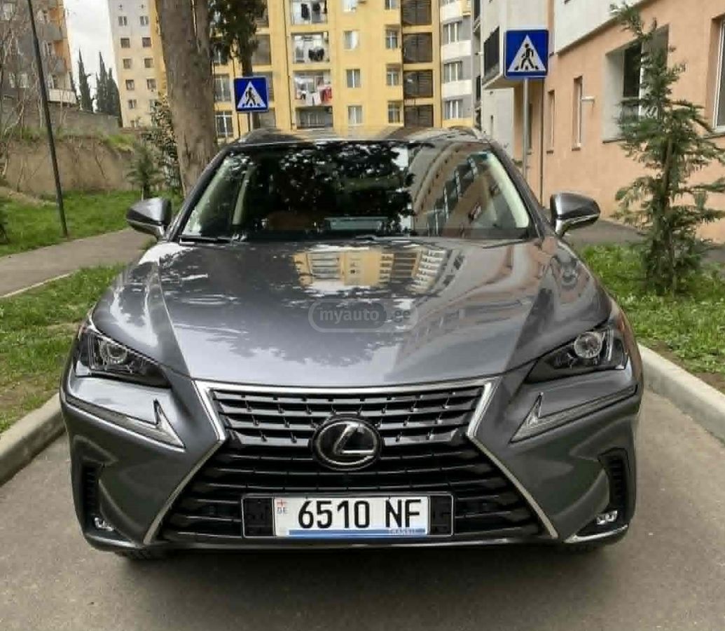 Lexus NX 300 - фото 1