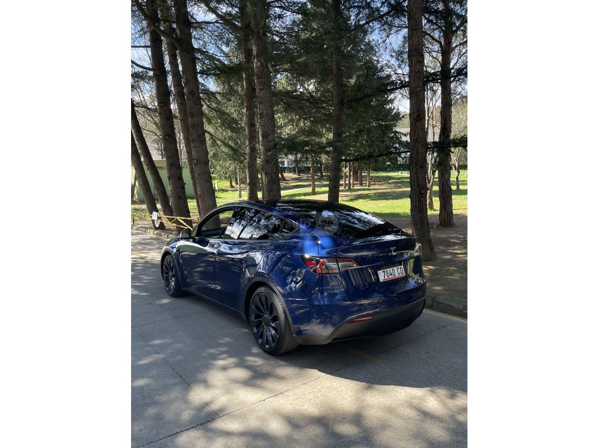 Tesla Model Y - фото 5