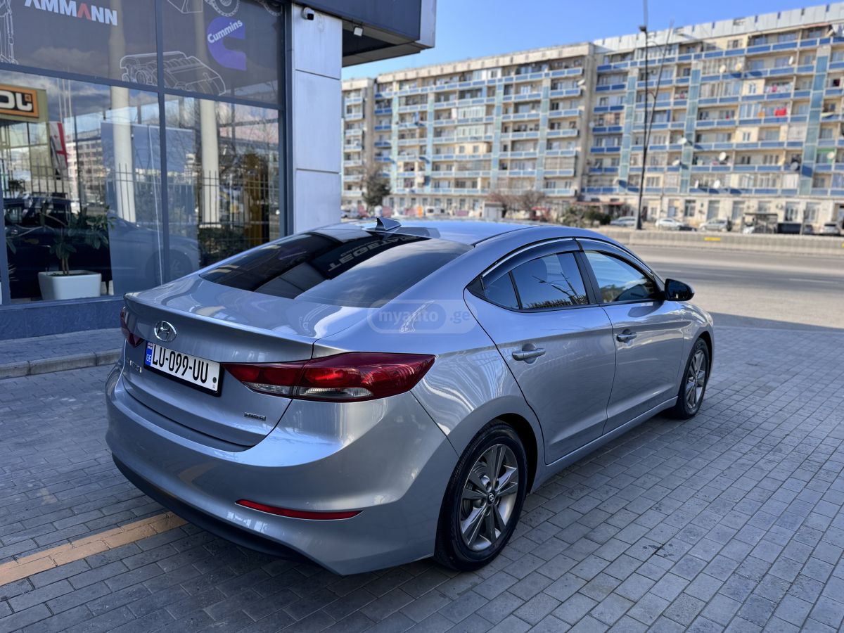 Hyundai Elantra - фото 13