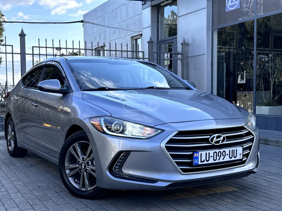 Hyundai Elantra - фото 2