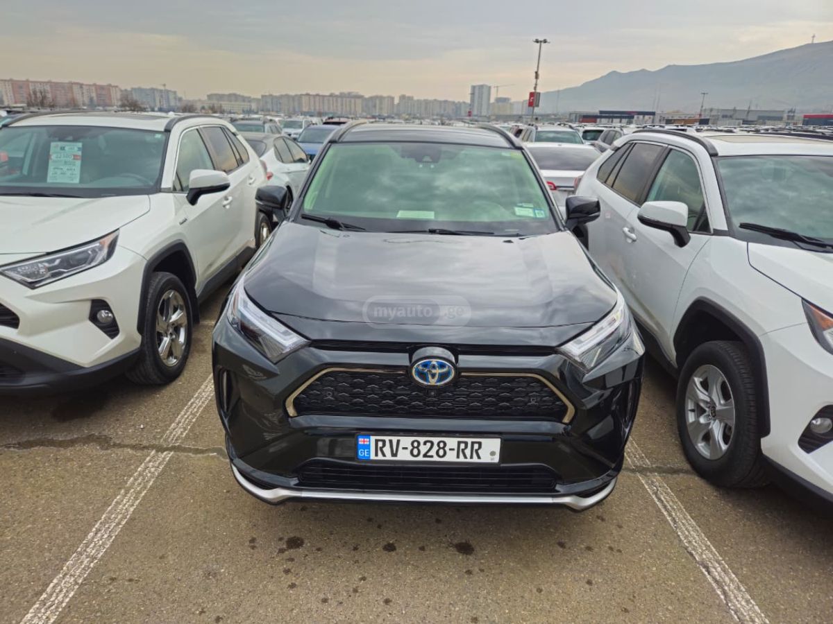 Toyota RAV 4 - фото 2