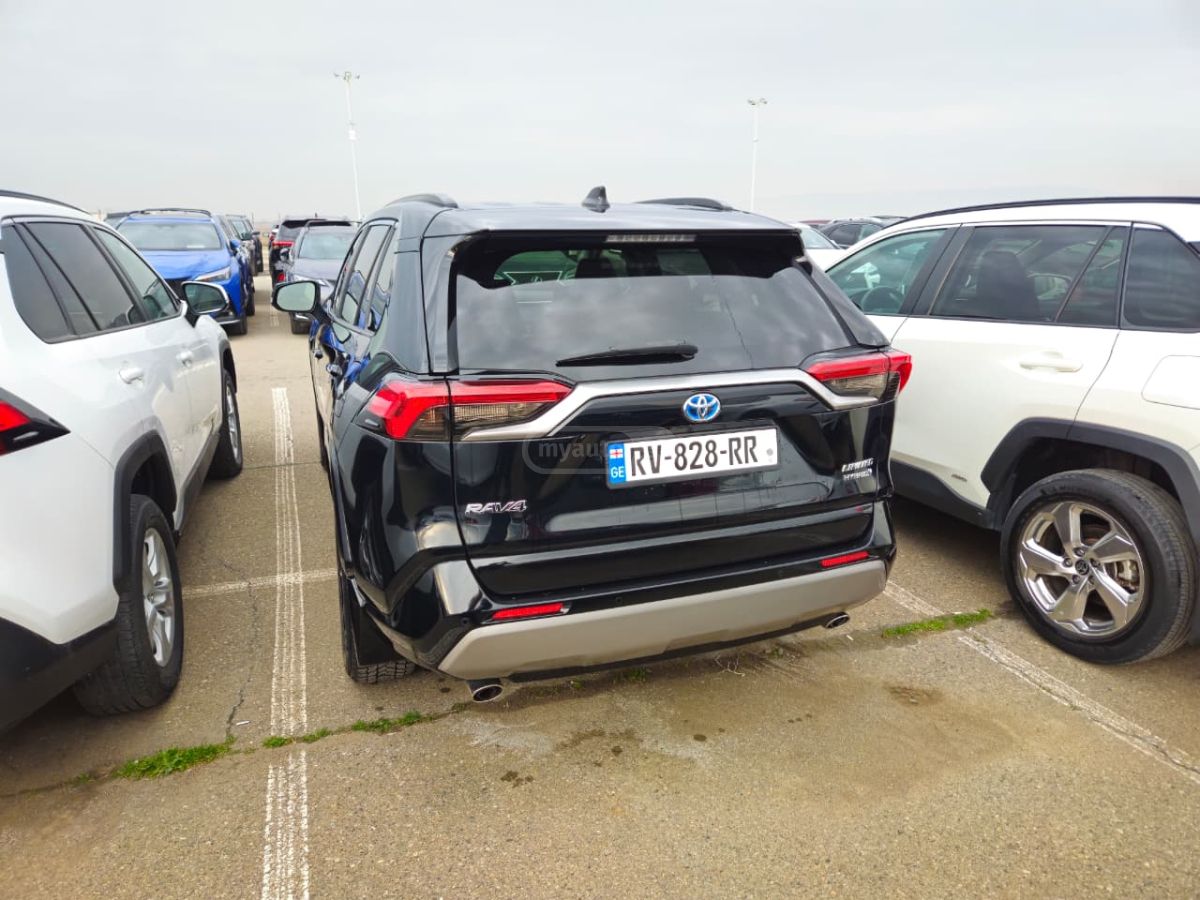 Toyota RAV 4 - фото 3