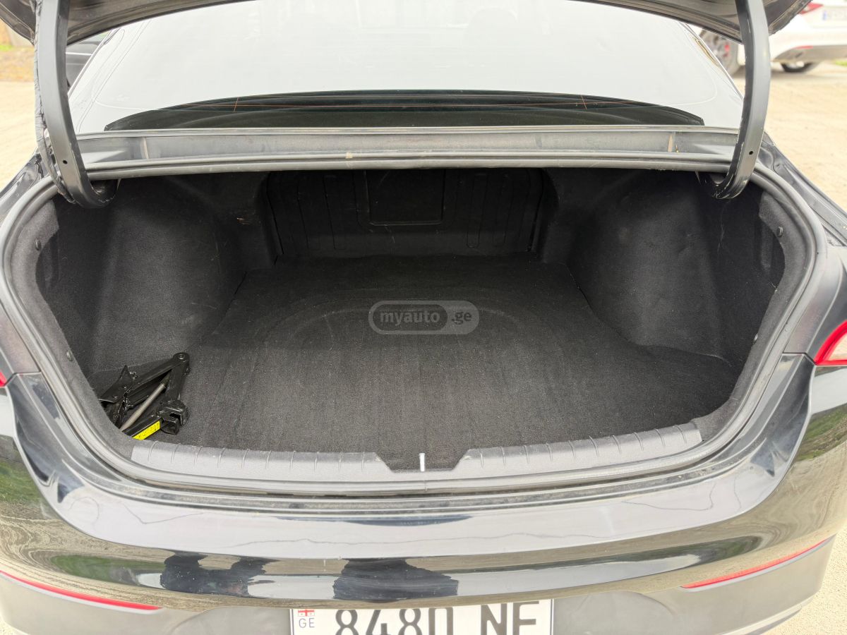 Kia K5 - фото 10