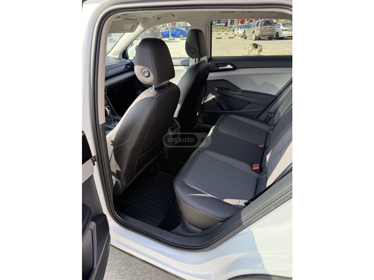 Volkswagen Taos - фото 12