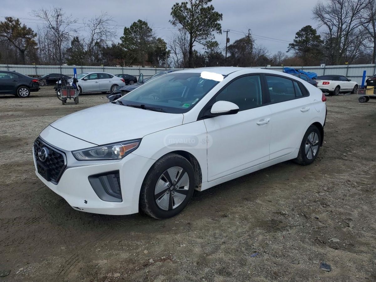 Hyundai Ioniq - фото 1