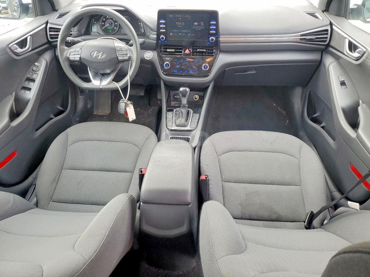 Hyundai Ioniq - фото 8