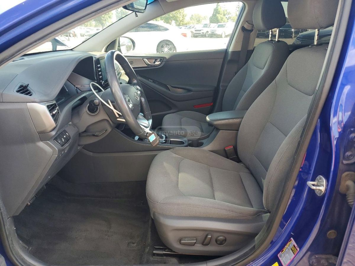 Hyundai Ioniq - фото 7