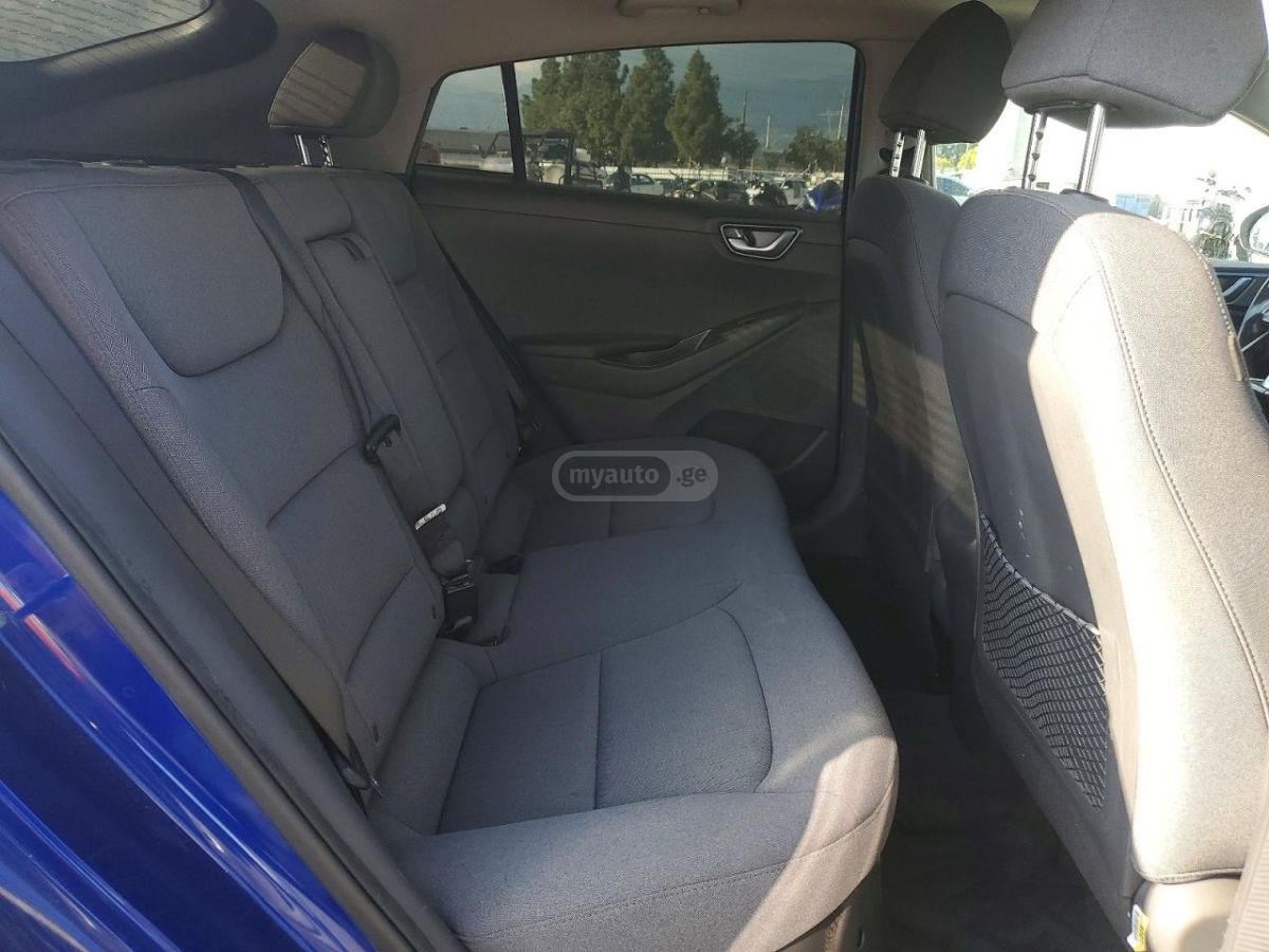 Hyundai Ioniq - фото 9