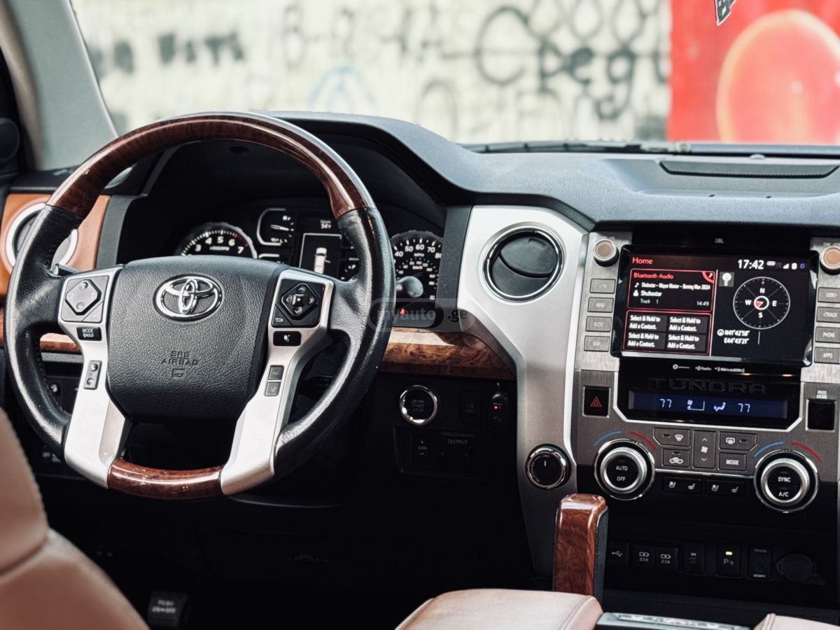 Toyota Tundra - фото 12