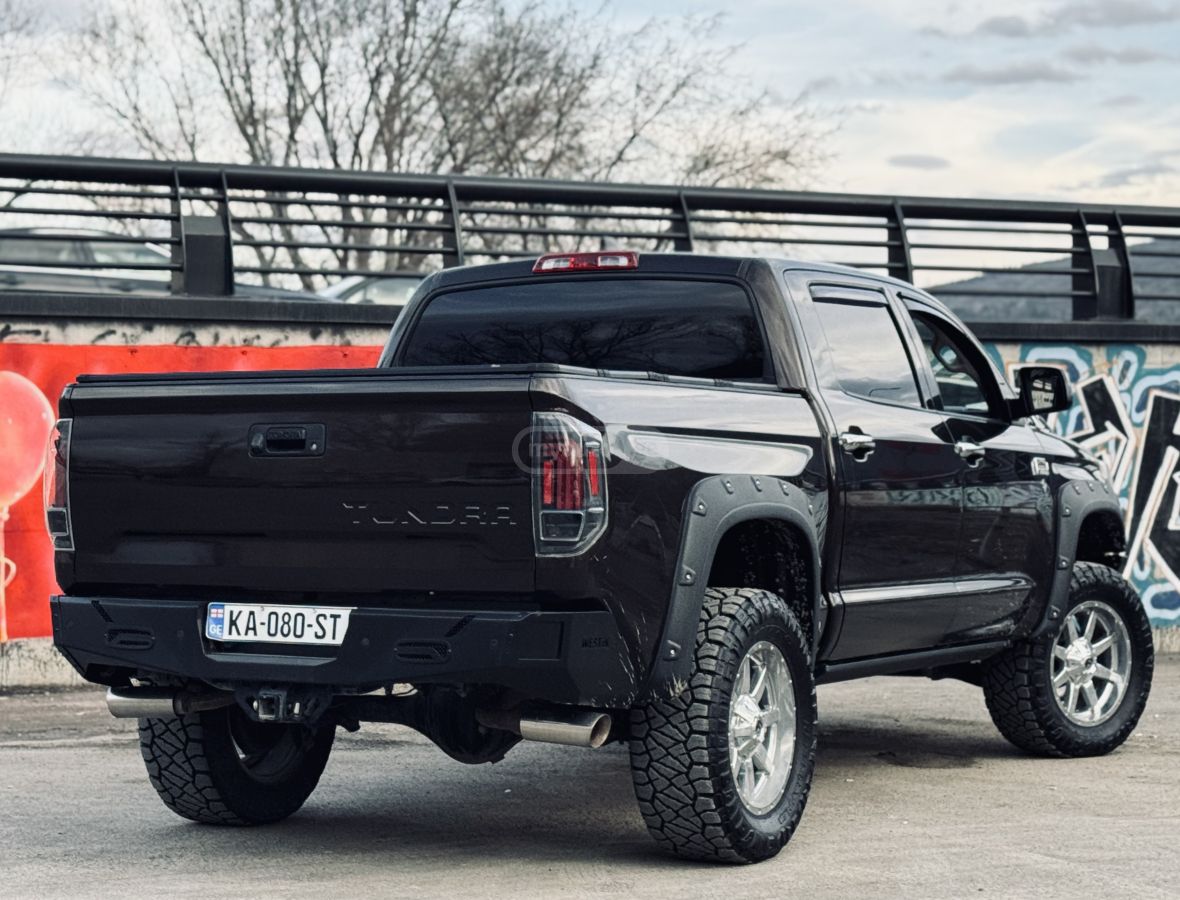 Toyota Tundra - фото 4
