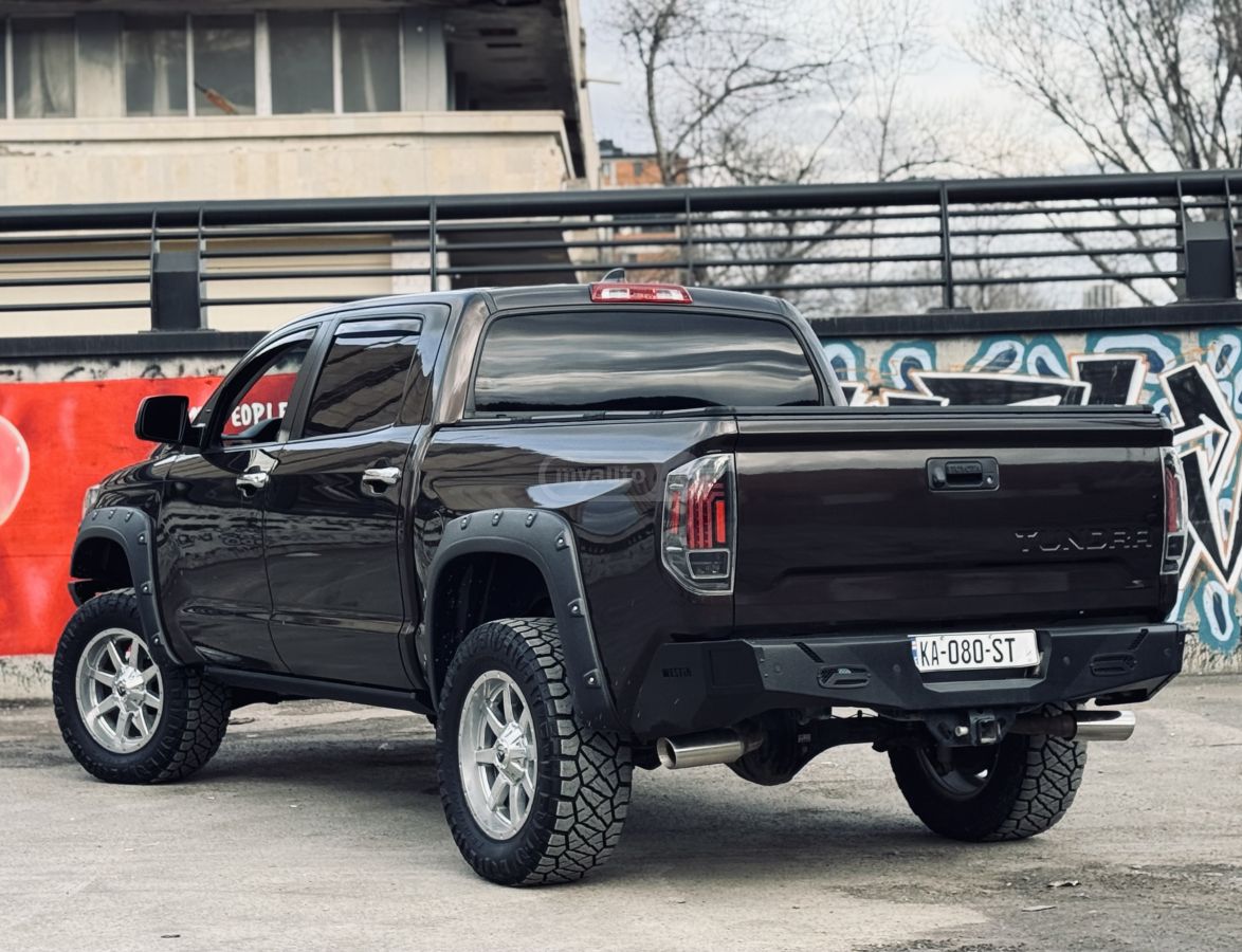 Toyota Tundra - фото 6