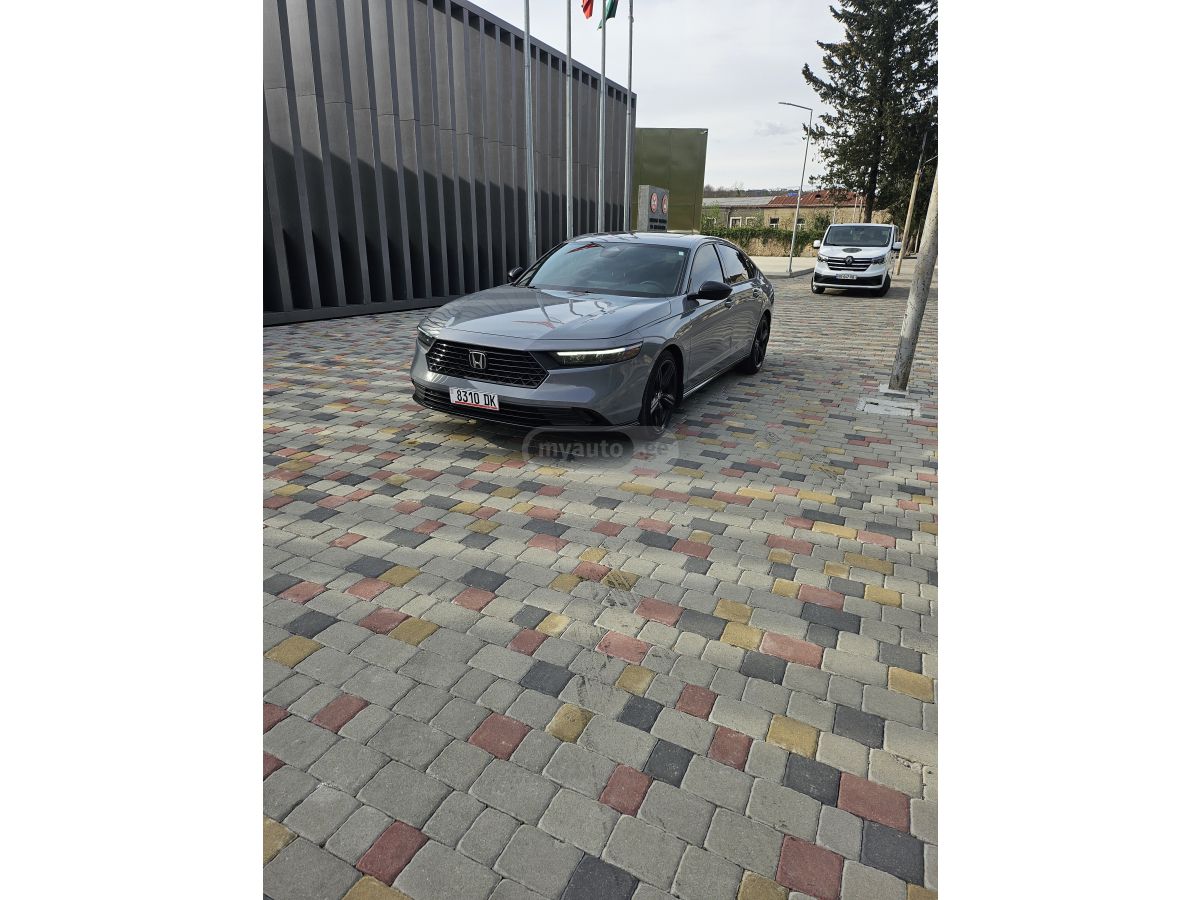 Honda Accord - фото 1