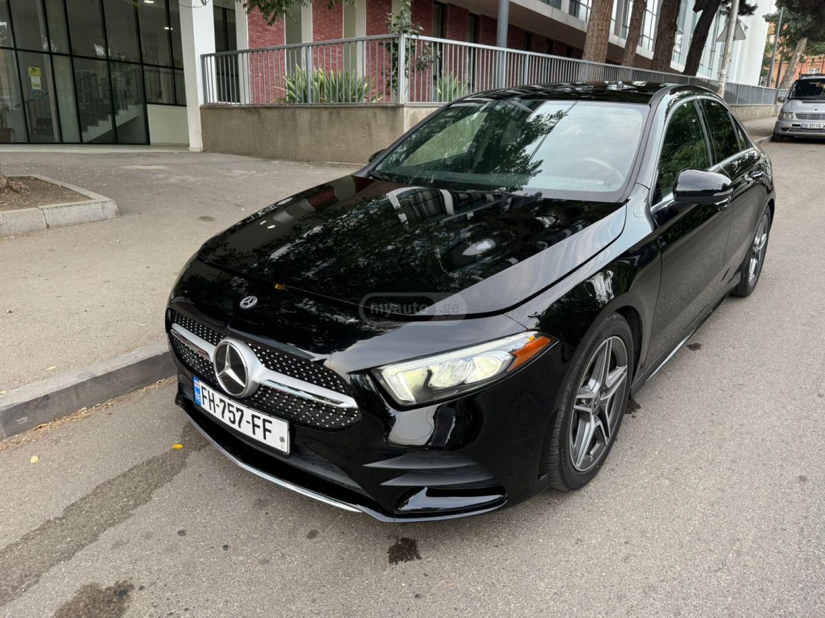 Mercedes-Benz CLA 250 - фото 1