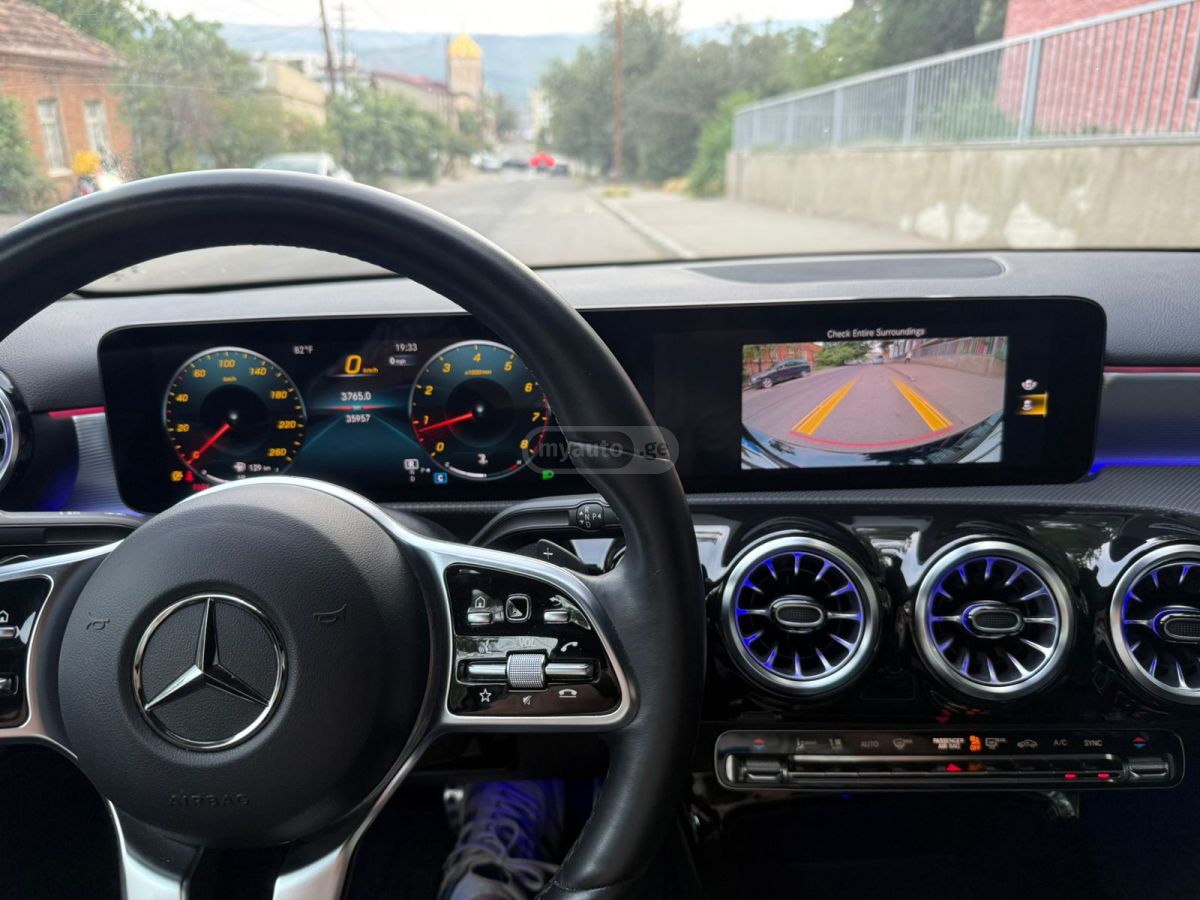 Mercedes-Benz Base CLA 250 Coupe 4dr All-Whe — миниатюра 15
