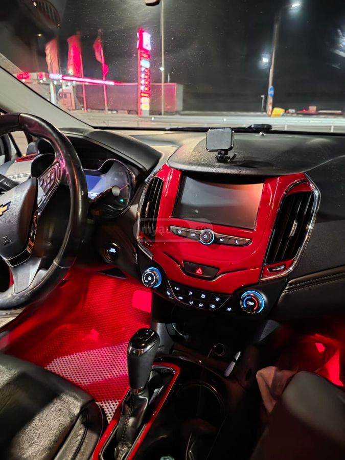 Chevrolet Cruze - фото 10