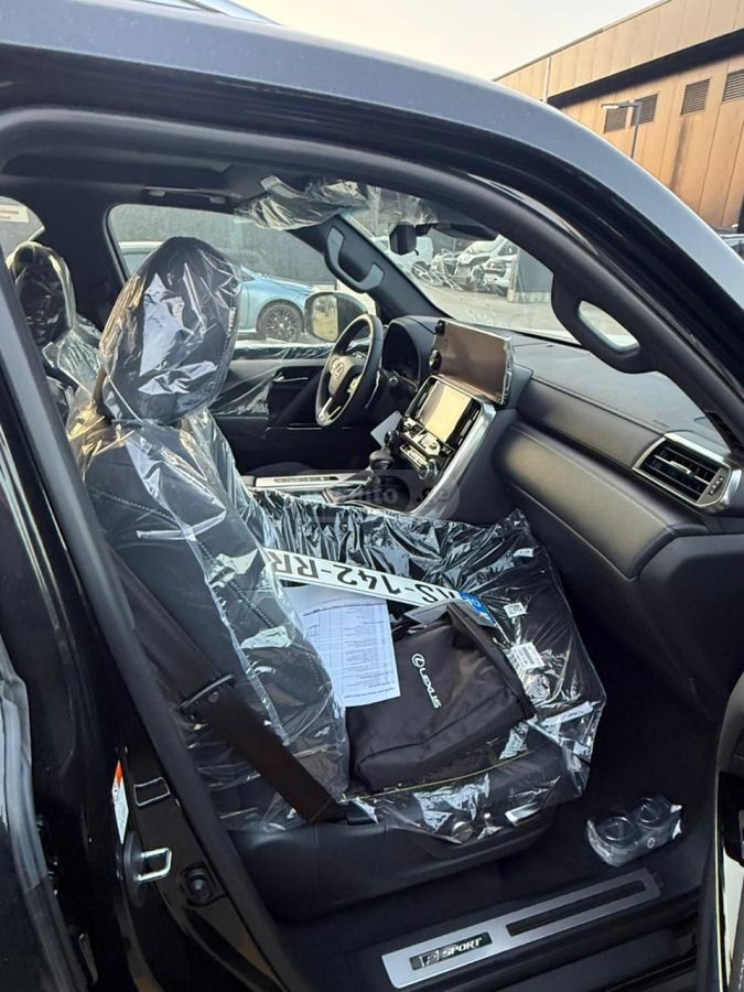 Lexus LX 500 - фото 5