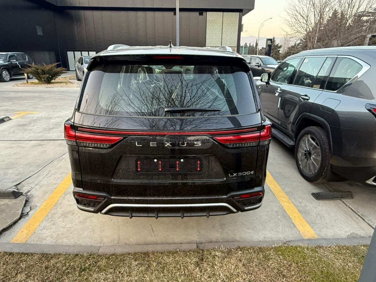 Lexus LX 500 - фото 6