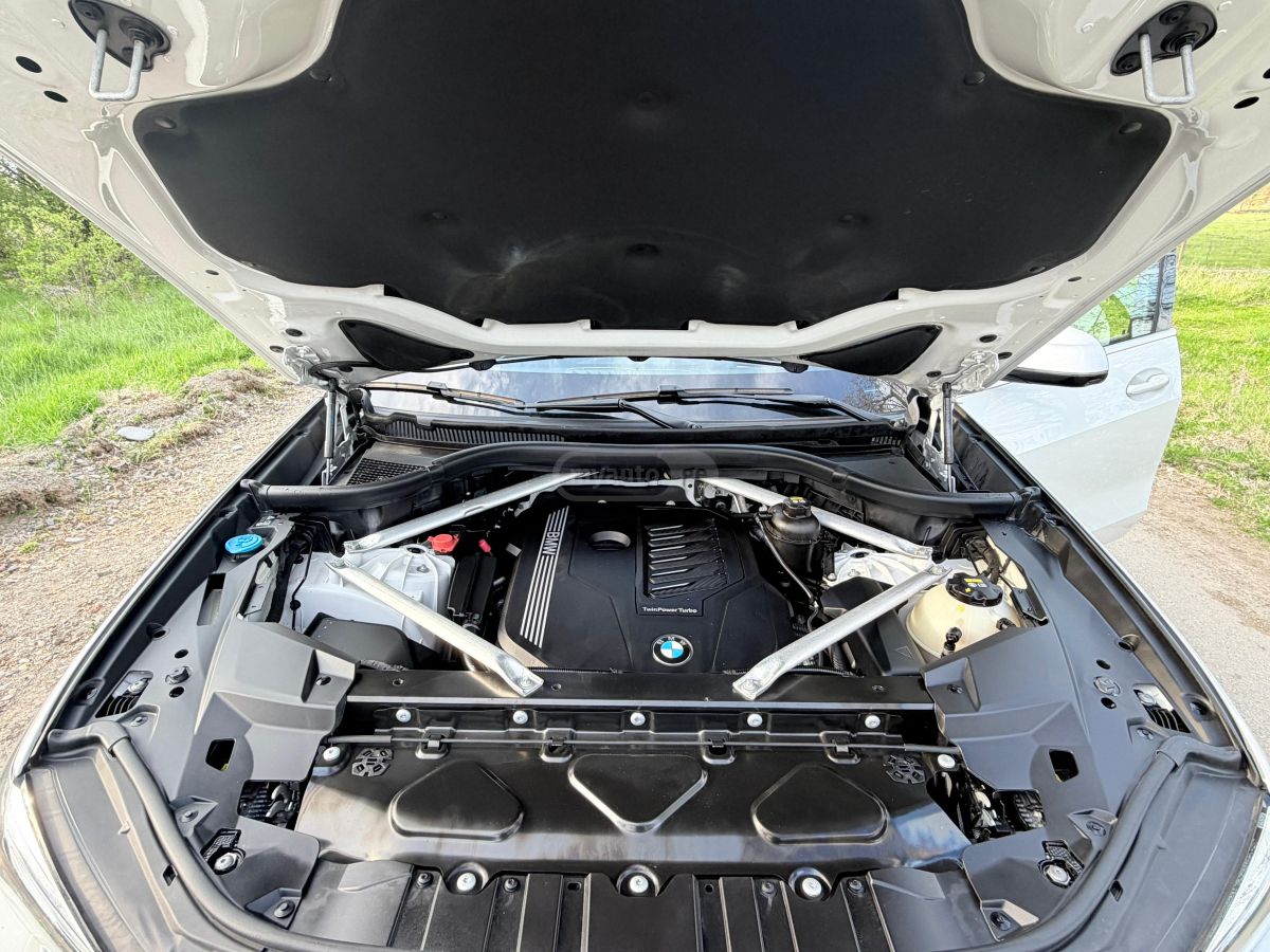 BMW X5 - фото 11