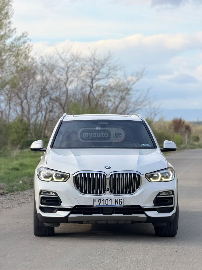 BMW X5 - фото 2