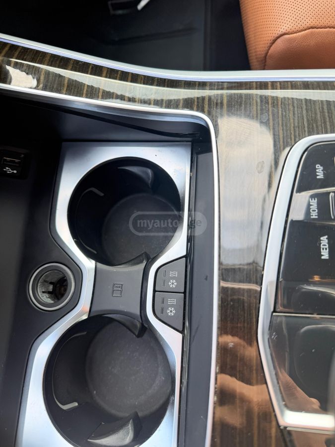 BMW X5 - фото 8
