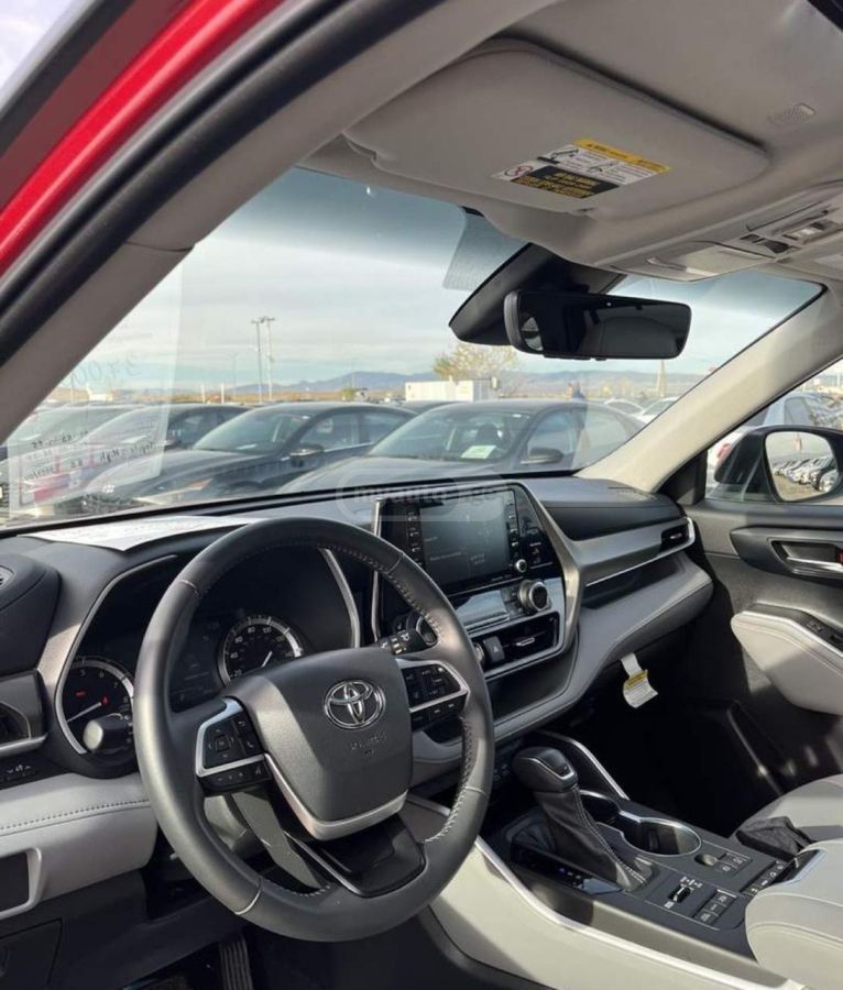 Toyota XLE 4dr All-Wheel Drive Automa — миниатюра 11