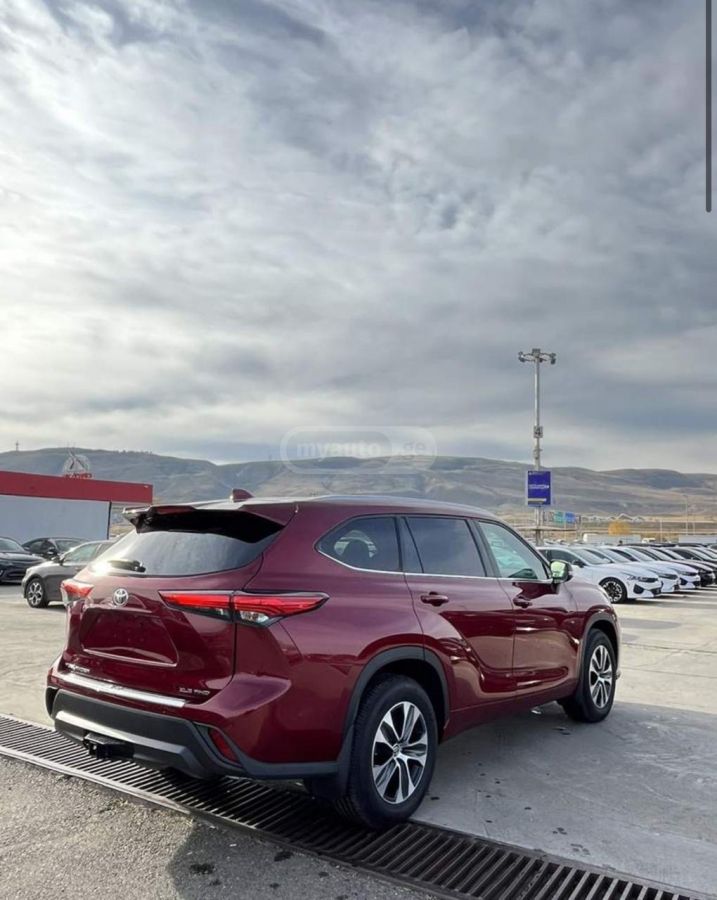 Toyota XLE 4dr All-Wheel Drive Automa — миниатюра 14