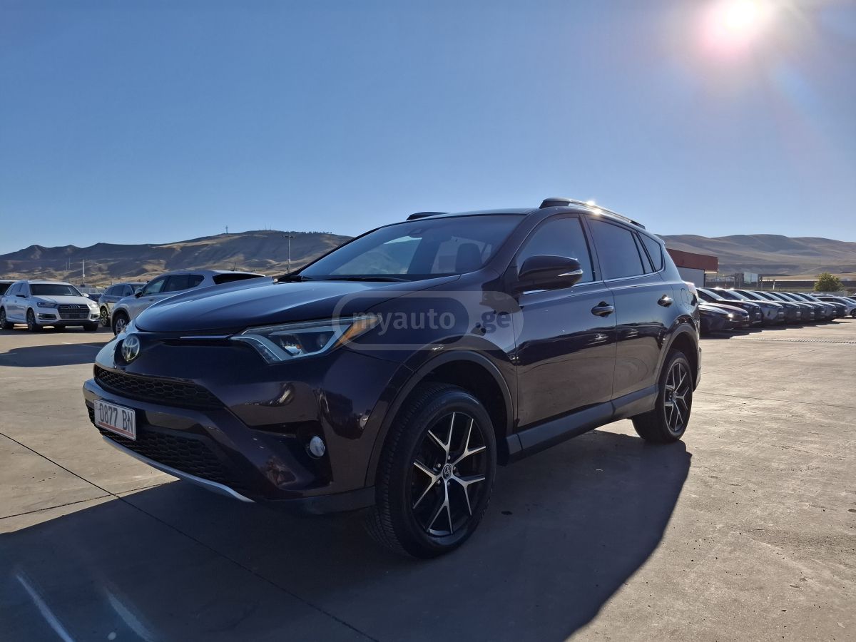 Toyota RAV 4 - фото 1