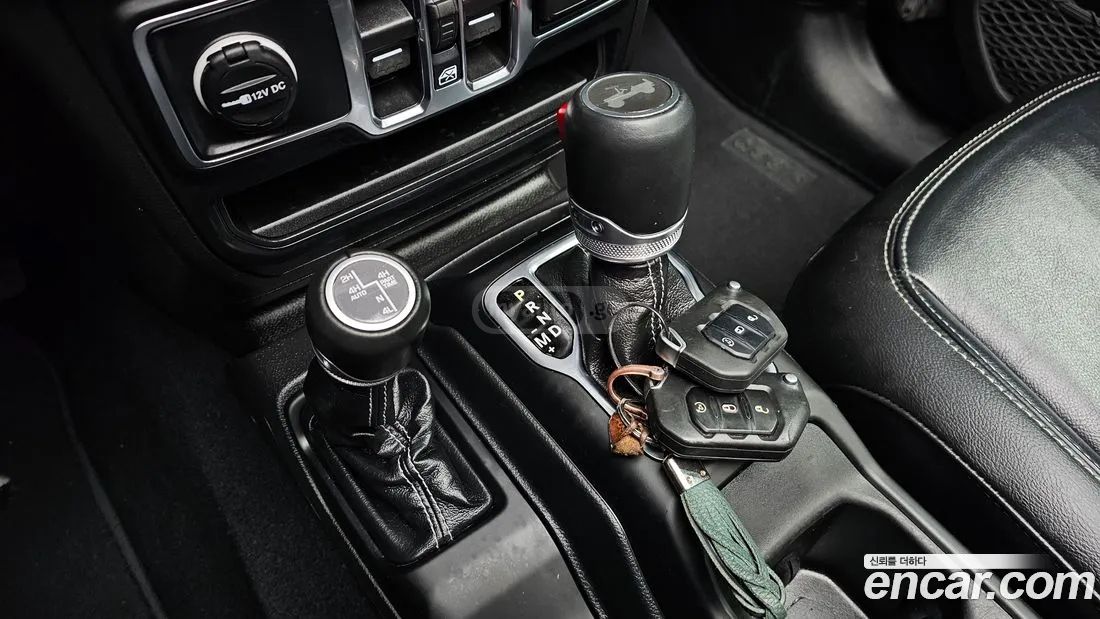 Jeep Wrangler - фото 9