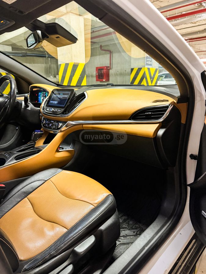 Chevrolet Volt - фото 11