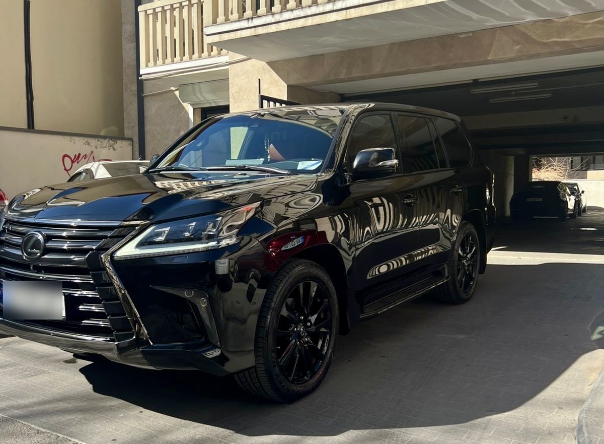 Lexus LX 450 - фото 1