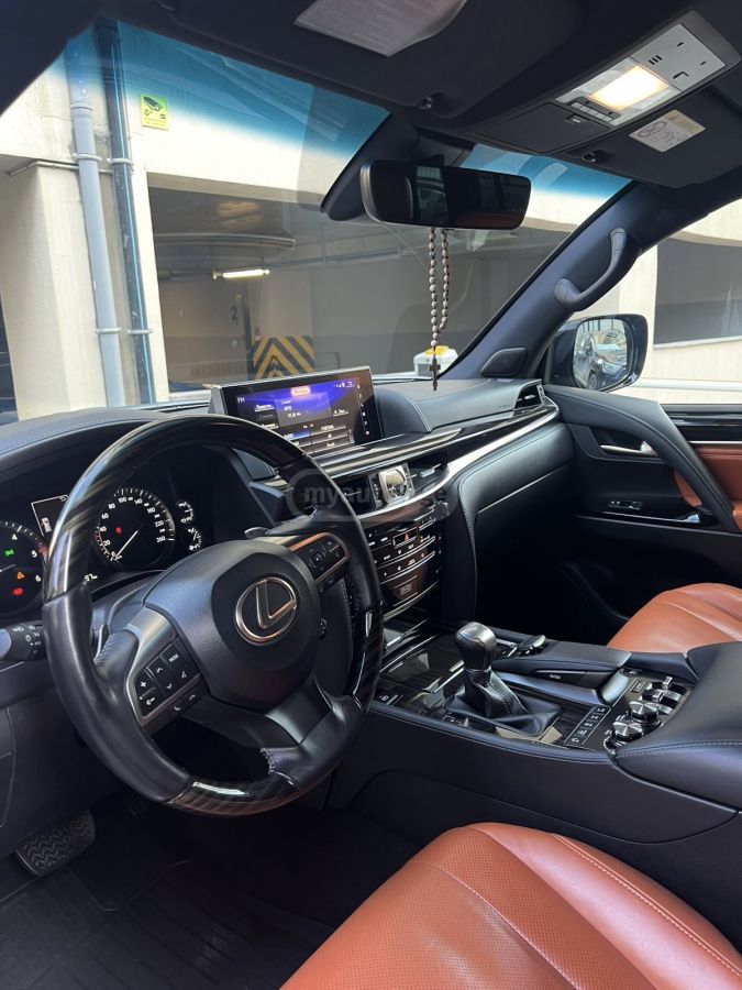 Lexus LX 450 - фото 3