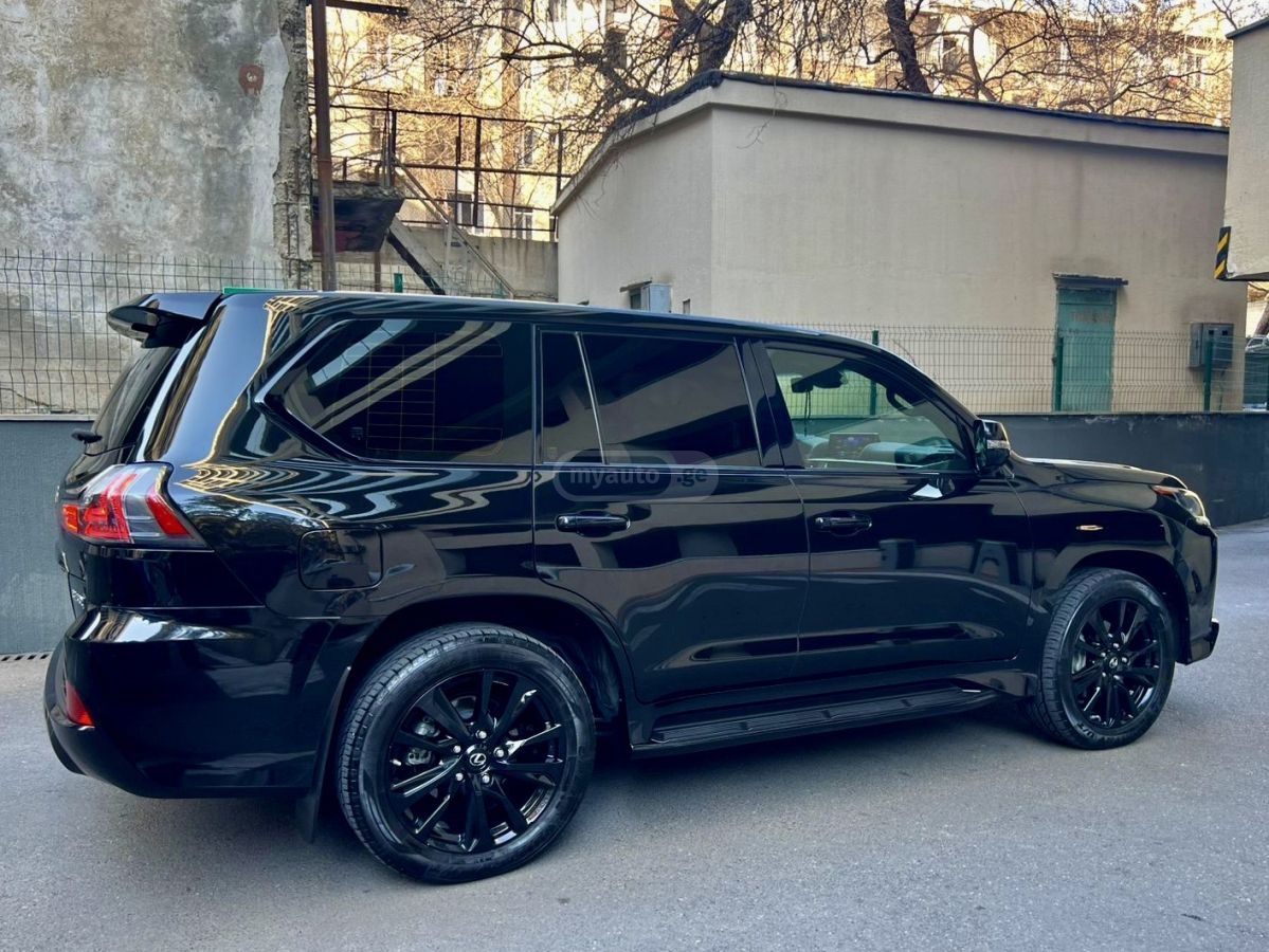 Lexus LX 450 - фото 4