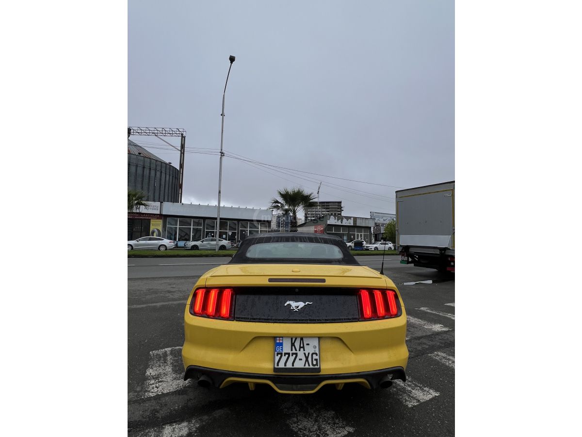 Ford Mustang - фото 5