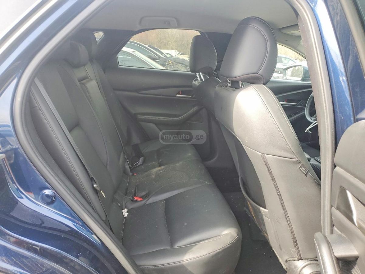 Mazda CX-30 - фото 10