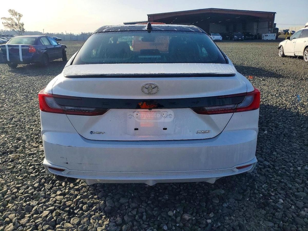 Toyota Camry - фото 6