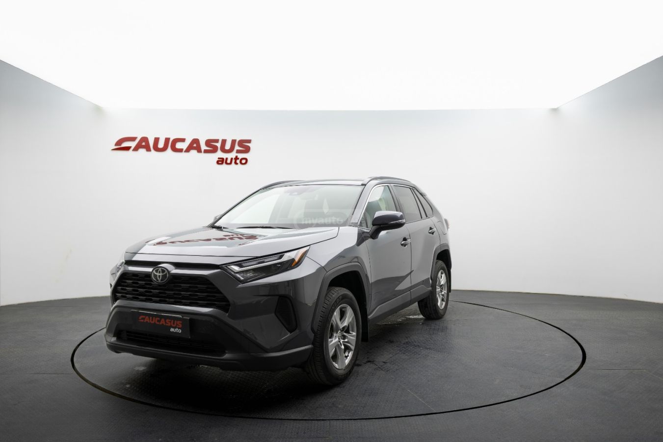 Toyota RAV 4 - фото 4