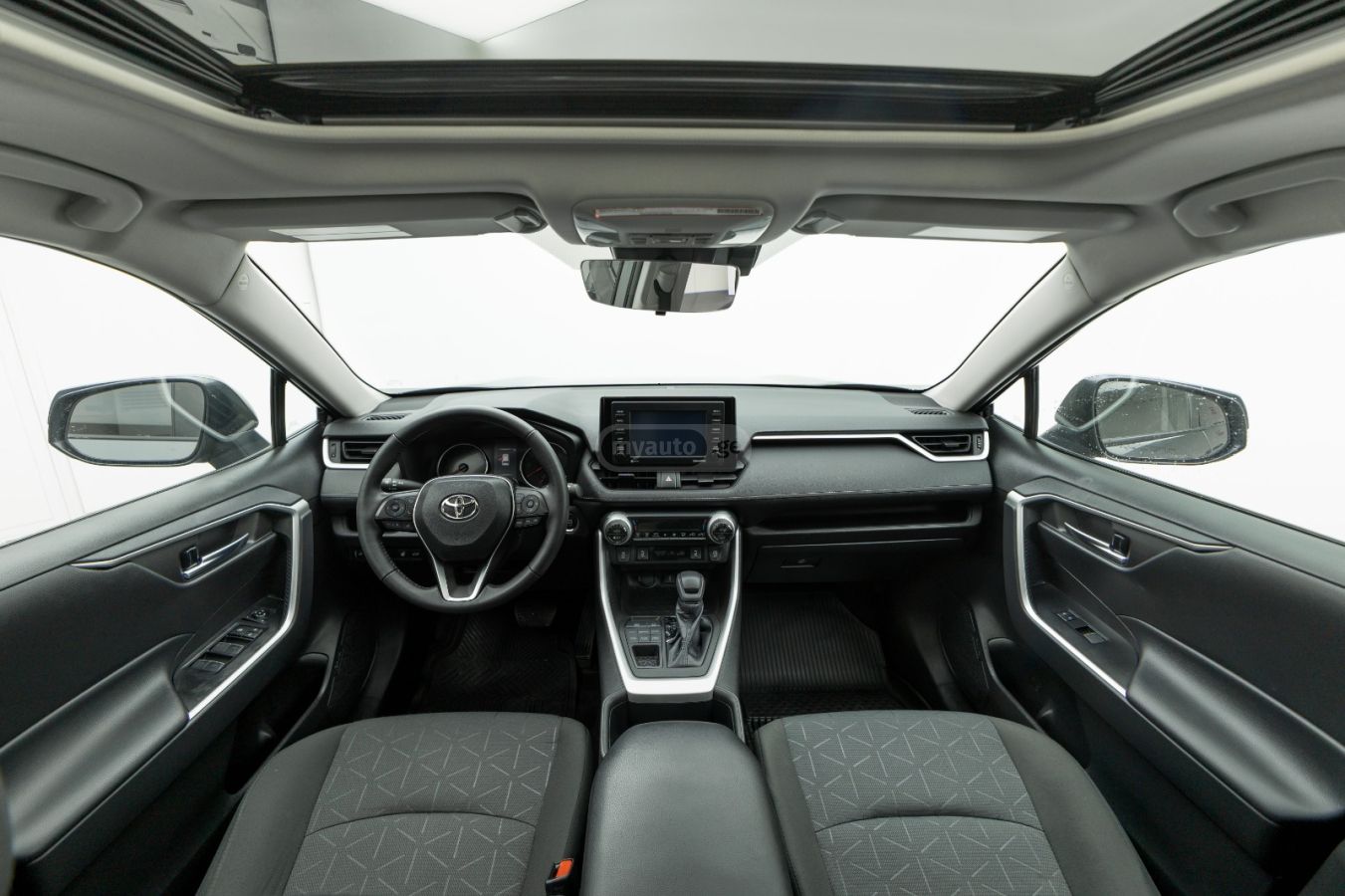 Toyota RAV 4 - фото 9