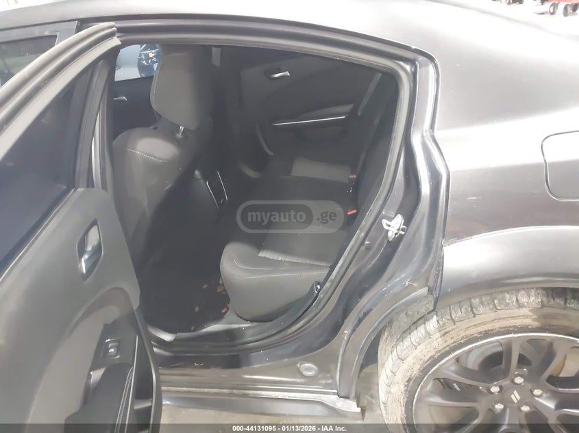 Dodge Charger 2021 — миниатюра 8