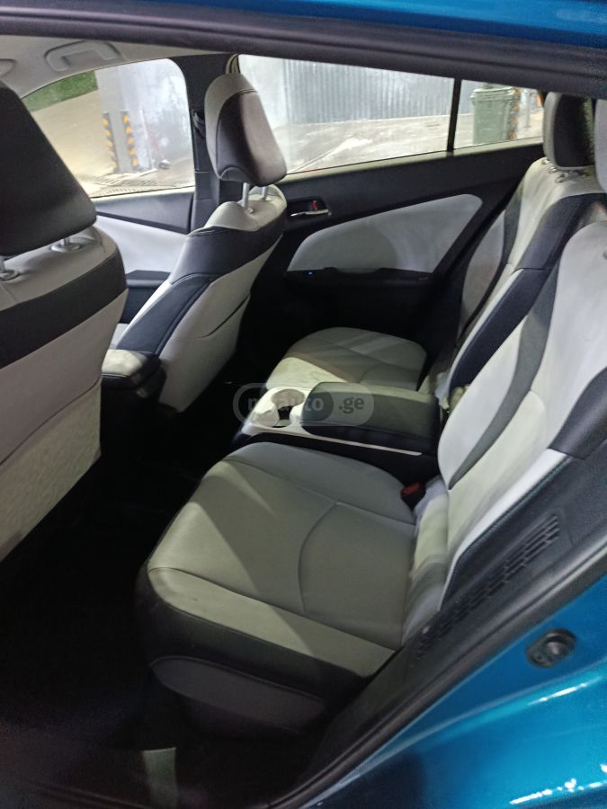 Toyota Prius Prime - фото 3