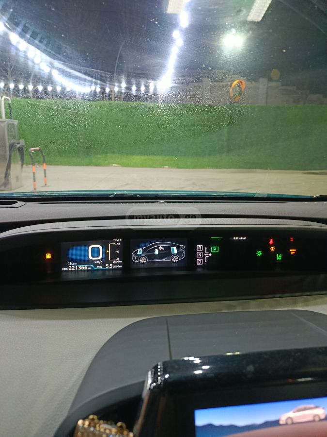 Toyota Prius Prime - фото 7