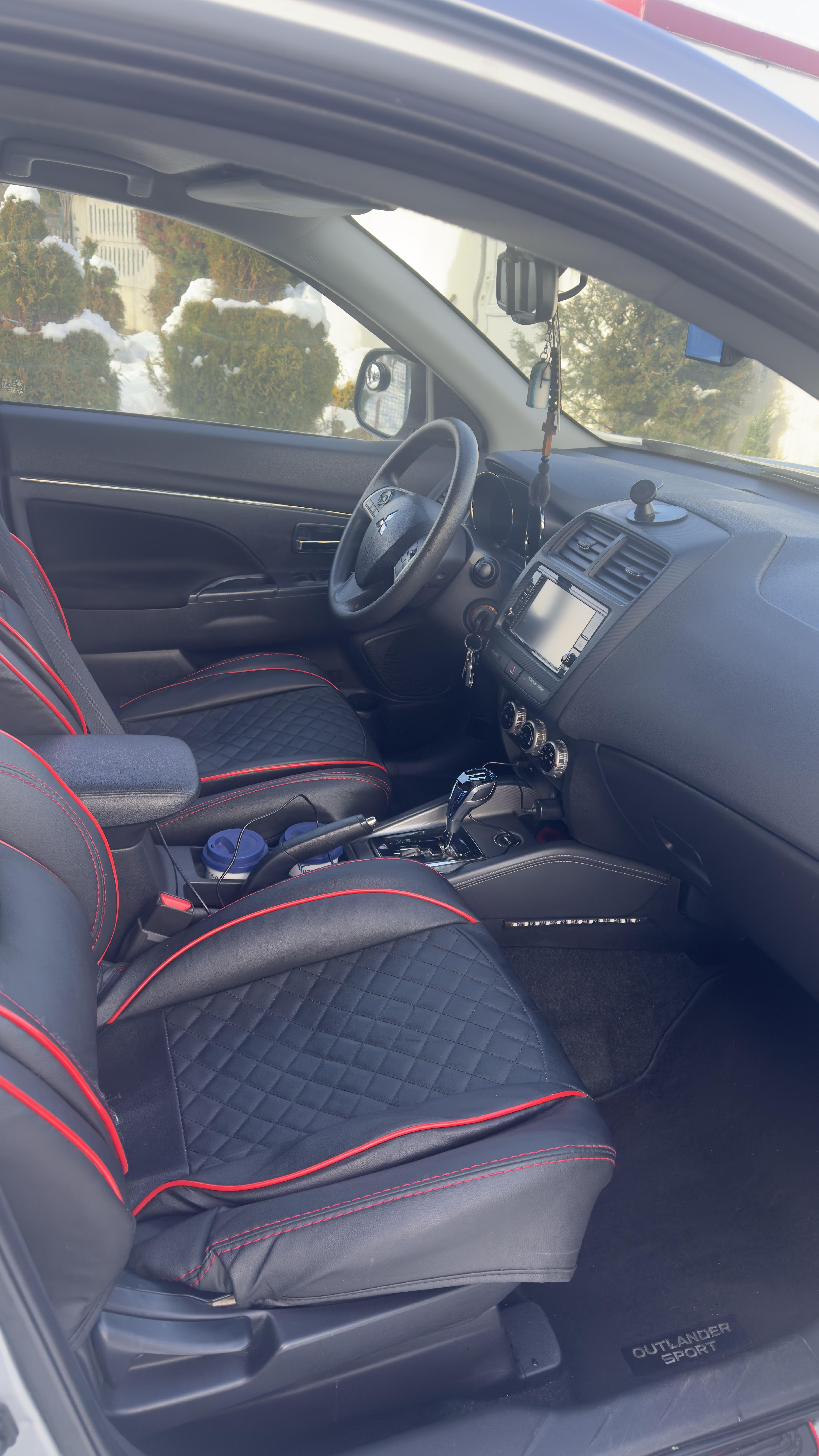 Mitsubishi Outlander Sport - фото 6