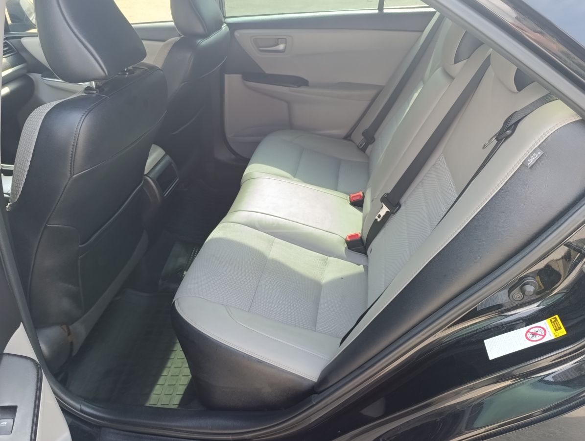 Toyota Camry - фото 4