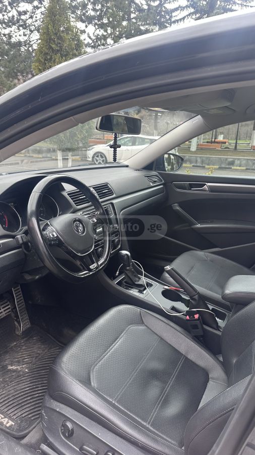 Volkswagen Passat - фото 5