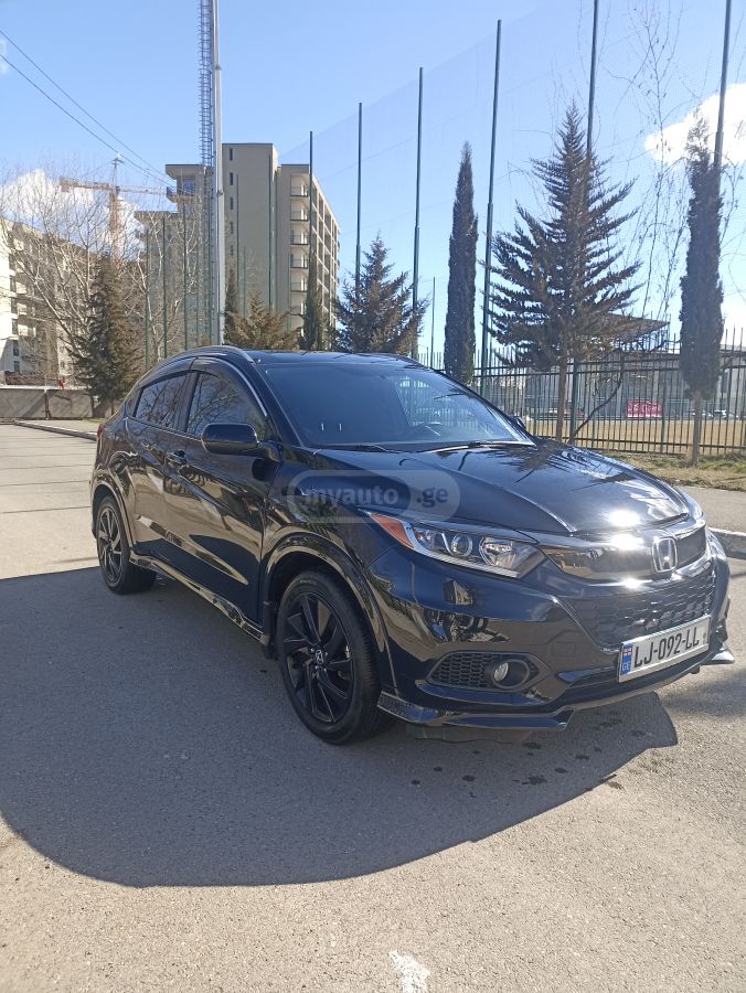 Honda HR-V - фото 1