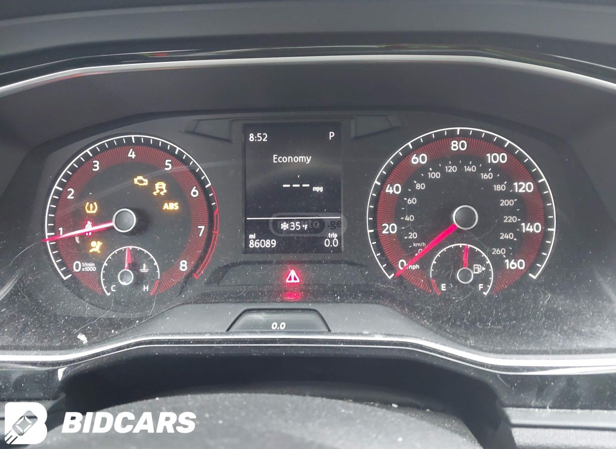 Volkswagen Jetta - фото 11