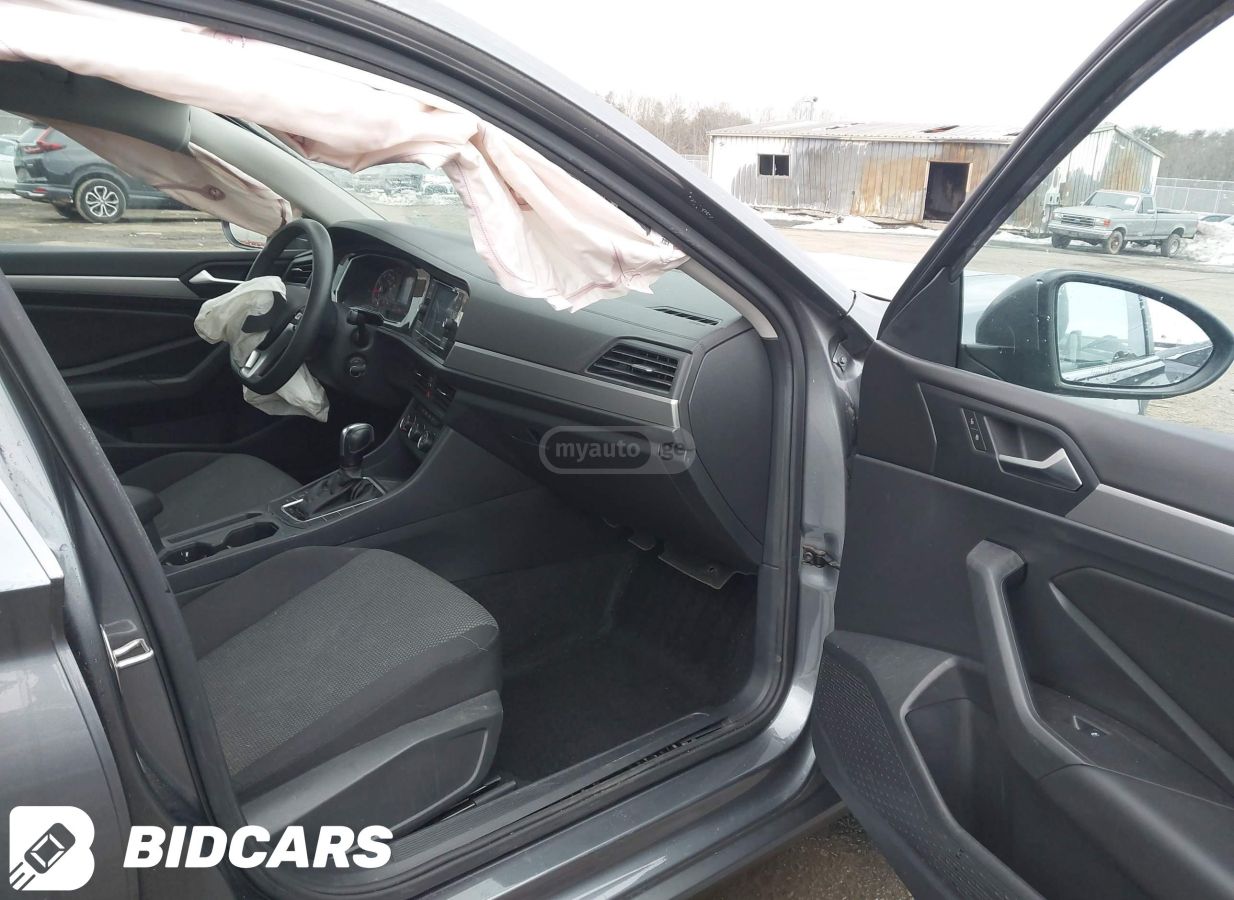 Volkswagen Jetta - фото 14