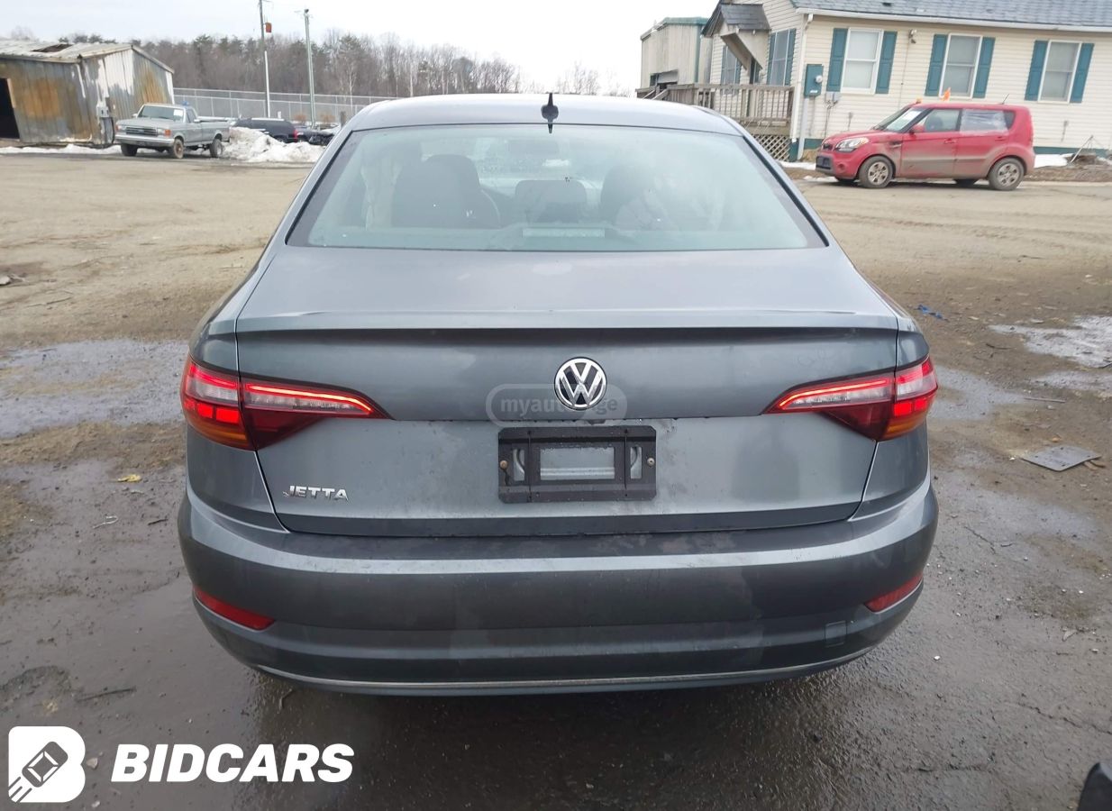 Volkswagen Jetta - фото 3