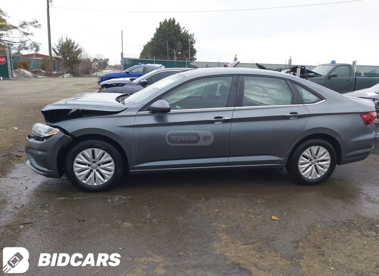 Volkswagen Jetta - фото 5